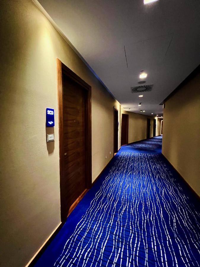 Condo Studio Plaza Будва Екстер'єр фото